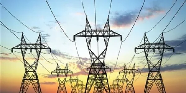اعتماد أكبر موازنة مصر الوسطى للكهرباء باستثمارات 2 مليار جنية لتنفيذ مشروعات للغير «مصر الوسطى» للكهرباء تستهدف تنفيذ مشروعات للغير بقيمة تتجاوز 2.1 مليار جنيه