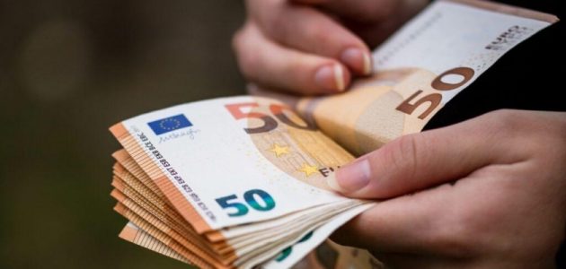 هبوط سعر اليورو اليوم أمام الجنيه في بداية التعاملات سعر اليورو اليوم الثلاثاء 7-5-2024 أمام الجنيه في بداية التعاملات