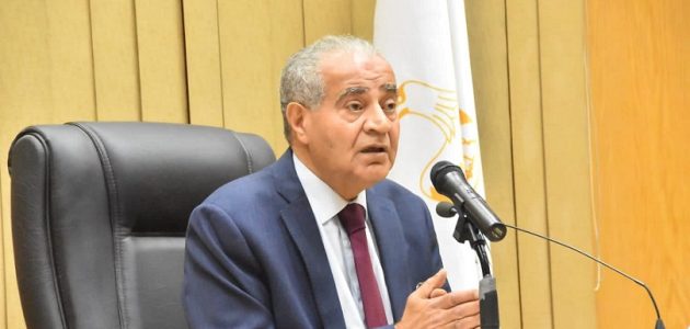 وزير التموين يعلن موعد صرف الخبز المدعم لكل البطاقات التموينية داخل 6 محافظات ساحلية من 15 يونيو لـ15 سبتمبر.. وزير التموين: إتاحة صرف الخبز المدعم لكل البطاقات التموينية داخل 6 محافظات ساحلية