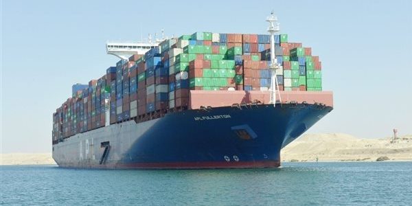 بنسبة تتخطى 50٪ قناة السويس تتأثر بسبب هجمات الحوثيين على السفن التجارية تقرير دولي .. تأثيرات واسعة لهجمات الحوثيين على السفن التجارية وقناة السويس أكثر المتأثرين