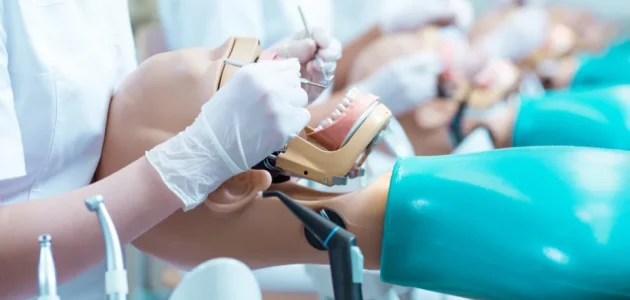 هل تخصص طب الاسنان صعب وما هي التخصصات الداخلية تخصص طب الاسنان