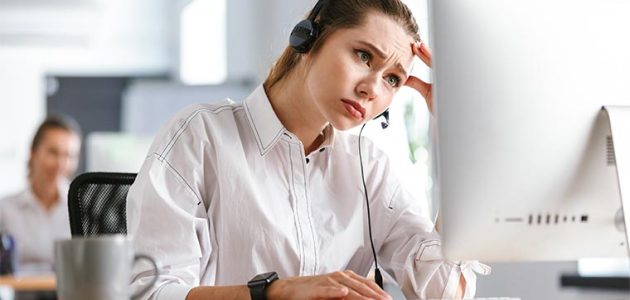 نصائح من أجل التعامل مع العملاء عبر الهاتف كيفية التعامل مع العملاء