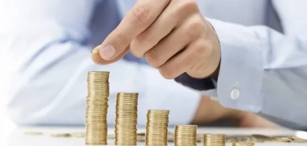 ما الفرق بين القرض السلفي والقرض الحكومي؟ القرض السلفي والقرض الحكومي