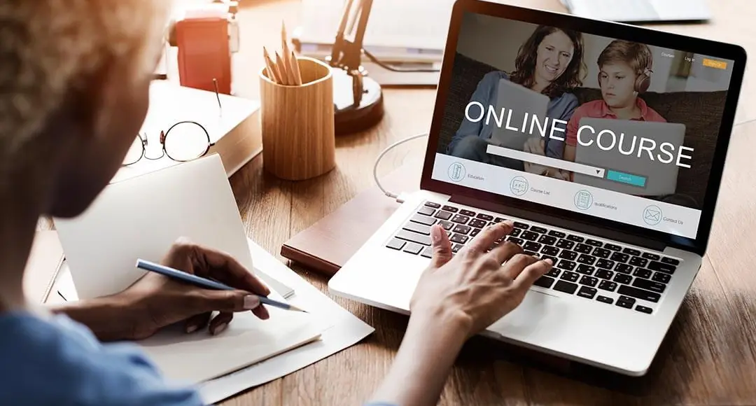 أحسن كورسات حاسب معتمدة عن بعد مجانية