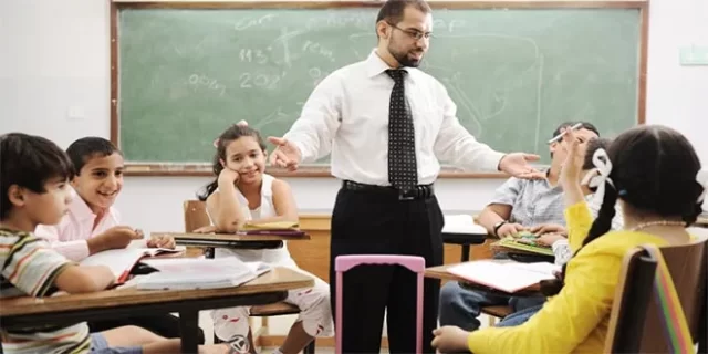كم راتب المدرس حامل شهادة الماجستير