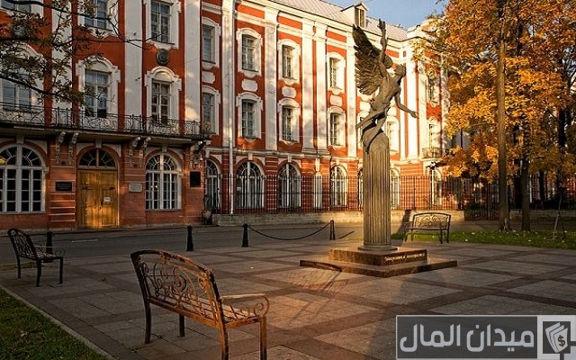 تكاليف الدراسة في جامعة سانت بطرسبورغ الحكومية والمعيشة في روسيا