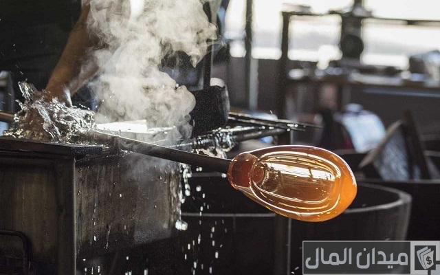 كيف يصنع الزجاج من الرمل