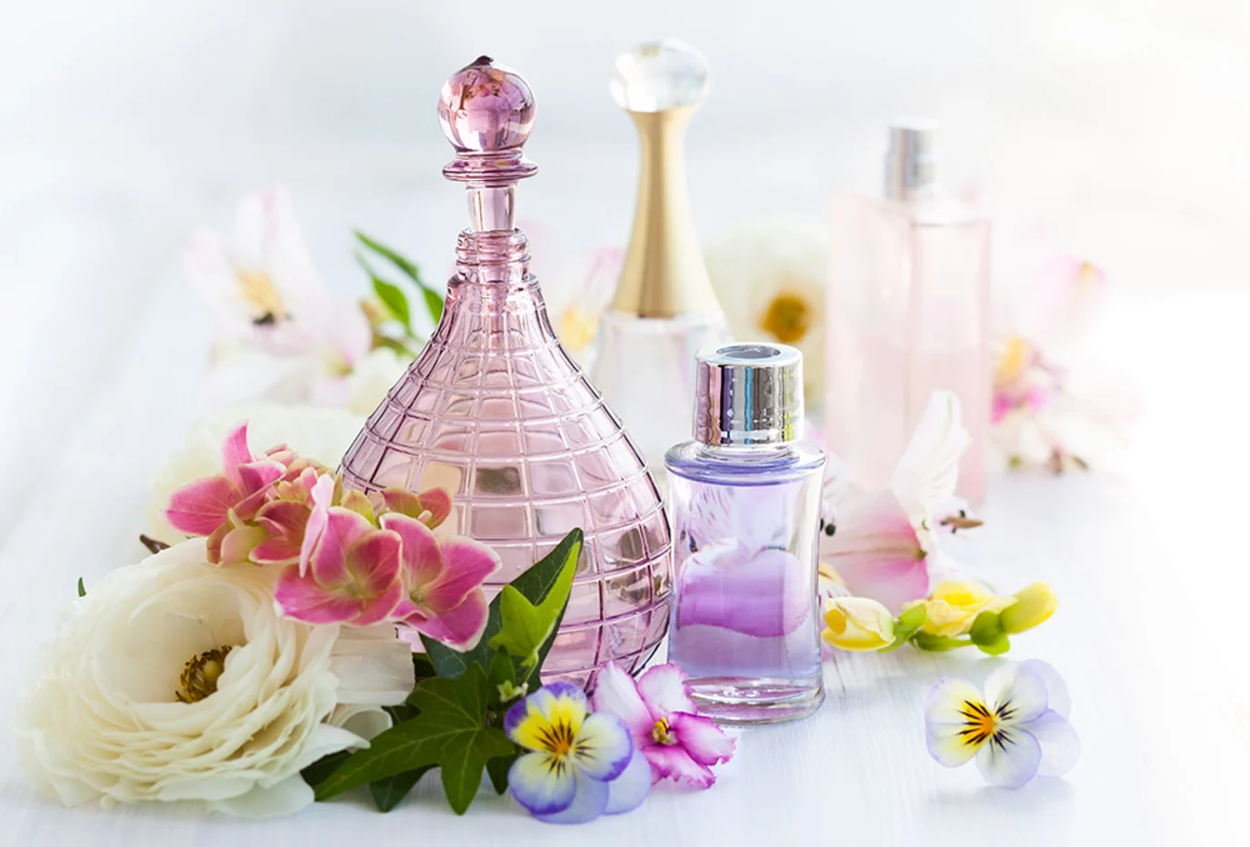 خطوات صناعة العطور بدون كحول