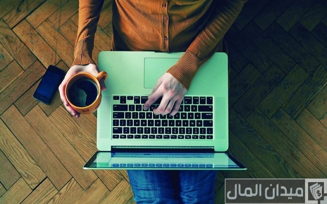 العمل على الانترنت براتب شهري