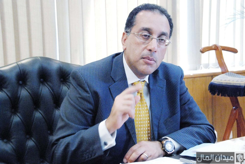 مصطفي مدبولي يعلن منح 40 رخصة ذهبية إلى الشركات حتى اللحظة