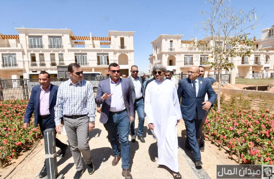 وزير الإسكان العماني يشيد بمشروعات العاصمة الإدارية الجديدة