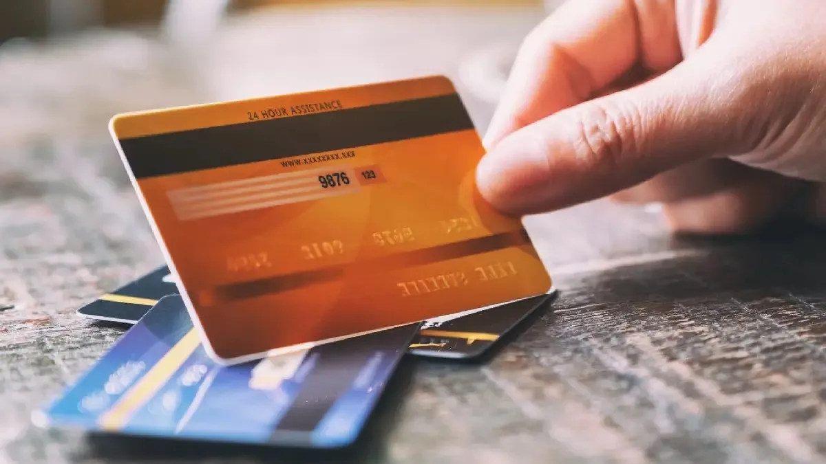 حل مشكلة سحب مبلغ من البطاقة الائتمانية بدون علمي؟