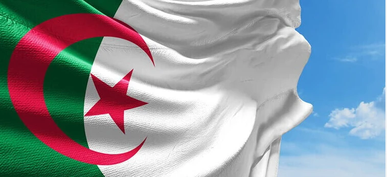 شروط وإجراءات الحصول على الإقامة في الجزائر