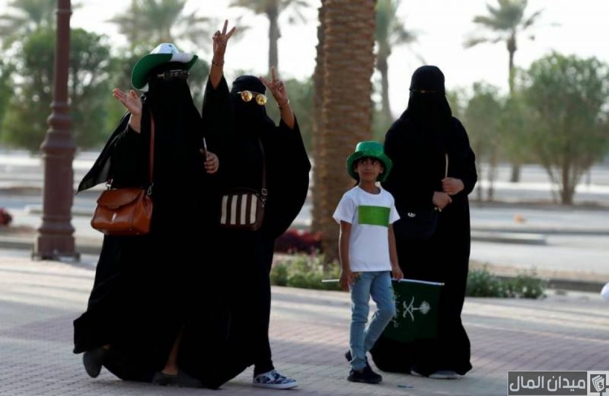 “وزارة العمل” تحدد حقوق ابن المواطنة السعودية