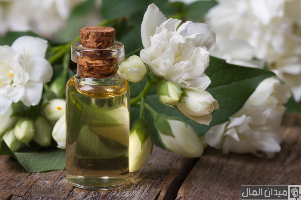 خطوات صنع عطر الياسمين في المنزل