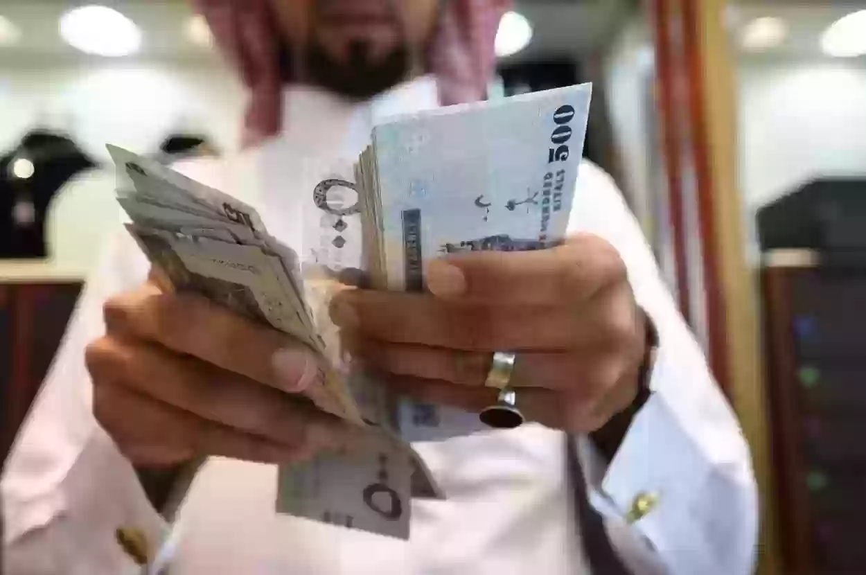كم راتب الممرض السعودي بالريال السعودي