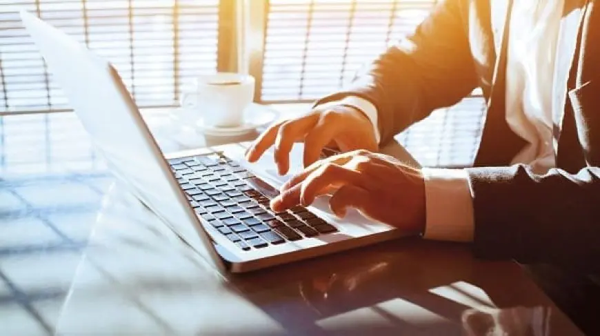 كيفية الاستعلام عن المقابل المالي برقم الإقامة عبر منصة وزارة العمل 2025