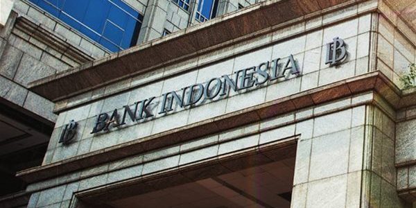 البنك المركزي الإندونيسي يعلن خفض سعر الفائدة إلى 5.25% في خطوة لتعزيز النمو الاقتصادي البنك المركزي الإندونيسي يعلن خفض سعر الفائدة إلى 5.25% في خطوة لتعزيز النمو الاقتصادي